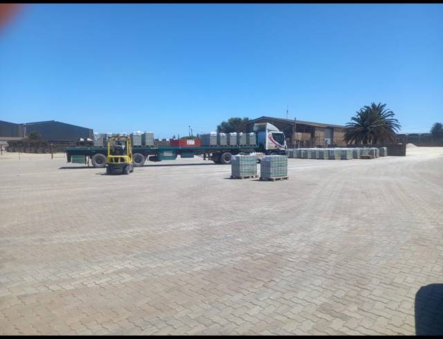INDUSTRIAL PROPERTY TO RENT IN MARKMAN INDUSTRIAL